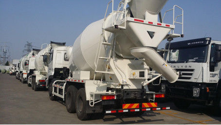 8 modo dell'azionamento di cavalli vapore 6×4 del camion 340 della betoniera di CBM per il calcestruzzo di trasporto